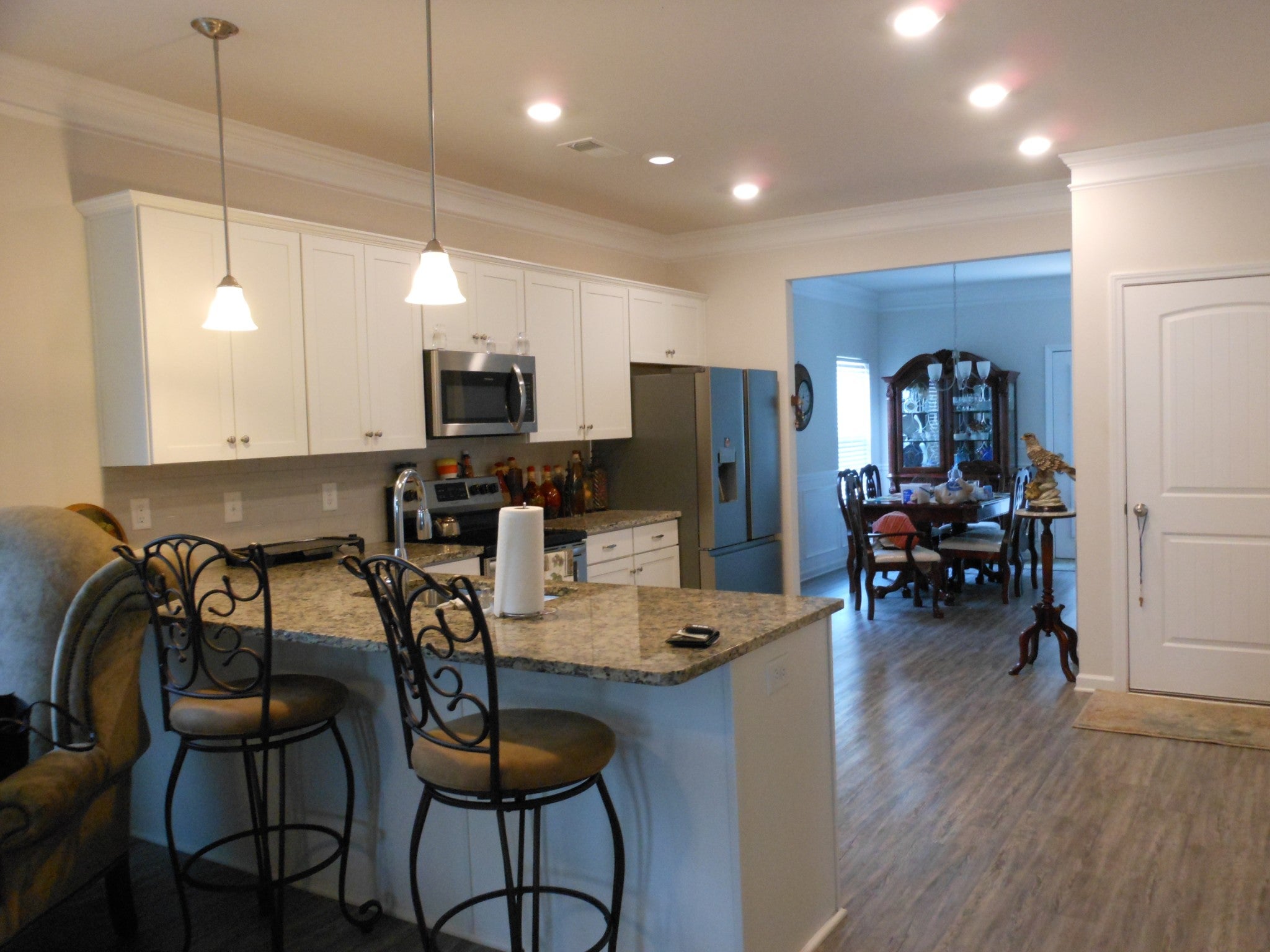 2-bed home for sale in Nashville, TN 37207, 2225 Silverton Dr 2225 Silverton Dr, Nashville TN 37207 2-bed home, photo 4 of 12