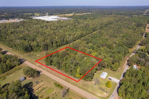 HIGHWAY 57, MIDDLETON, TN 38052 - Image 5d9573cf97f9b3ed5aa8a360f91bd5ce/3230978192