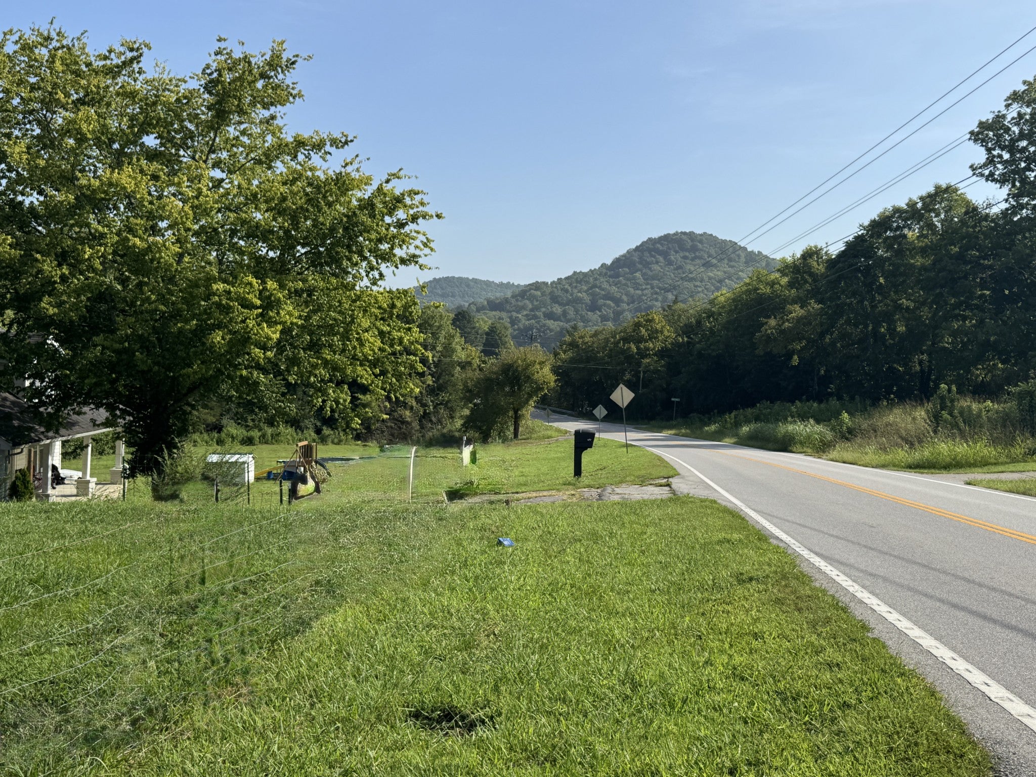 417 Defeated Creek Hwy