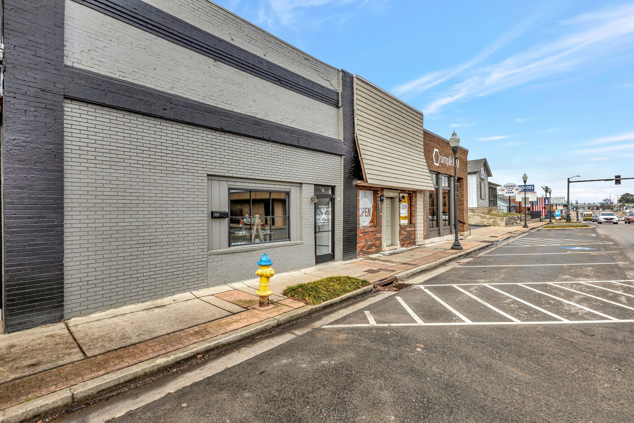 Photo 1 of 11 — 713 N Garden St, Columbia, TN 38401