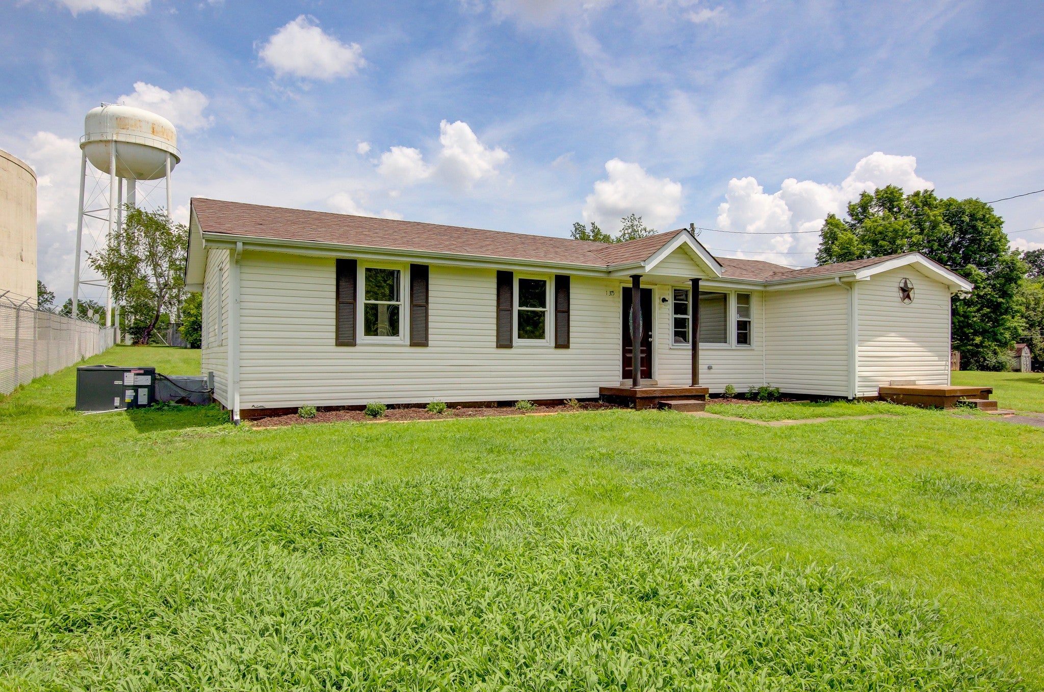 1375 Moss Rd