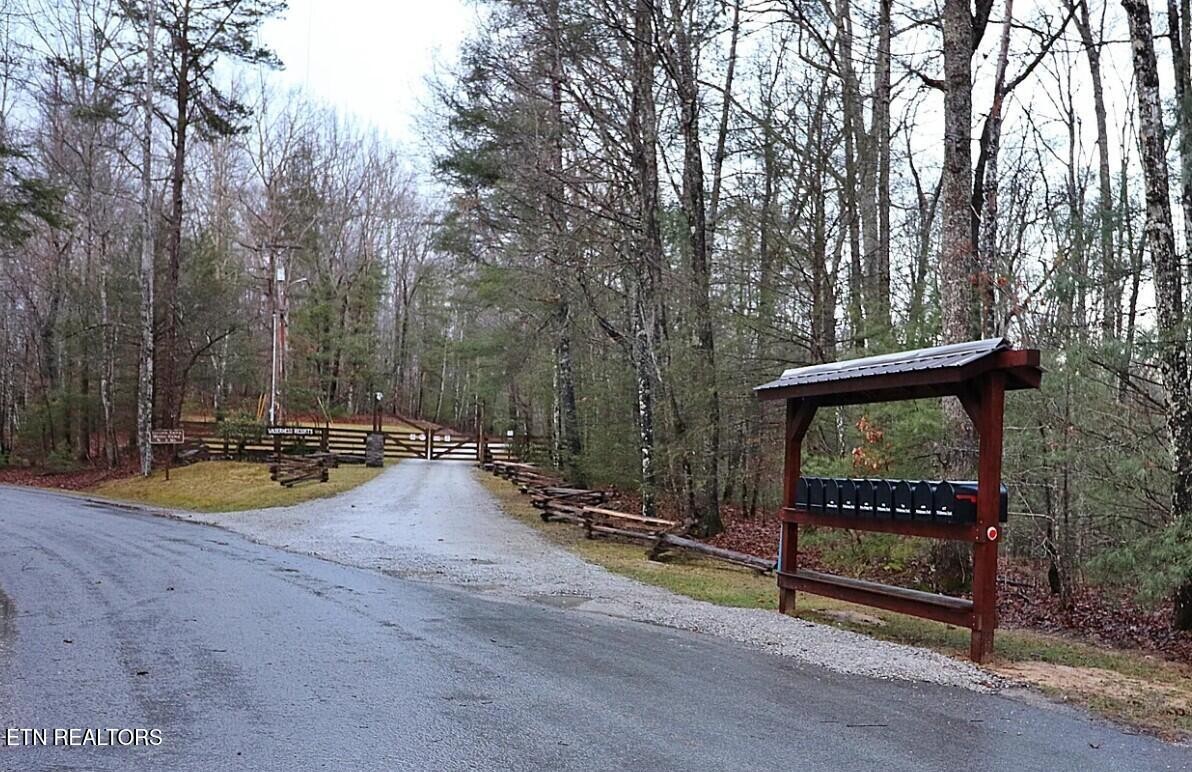 6 Wilderness Tr
