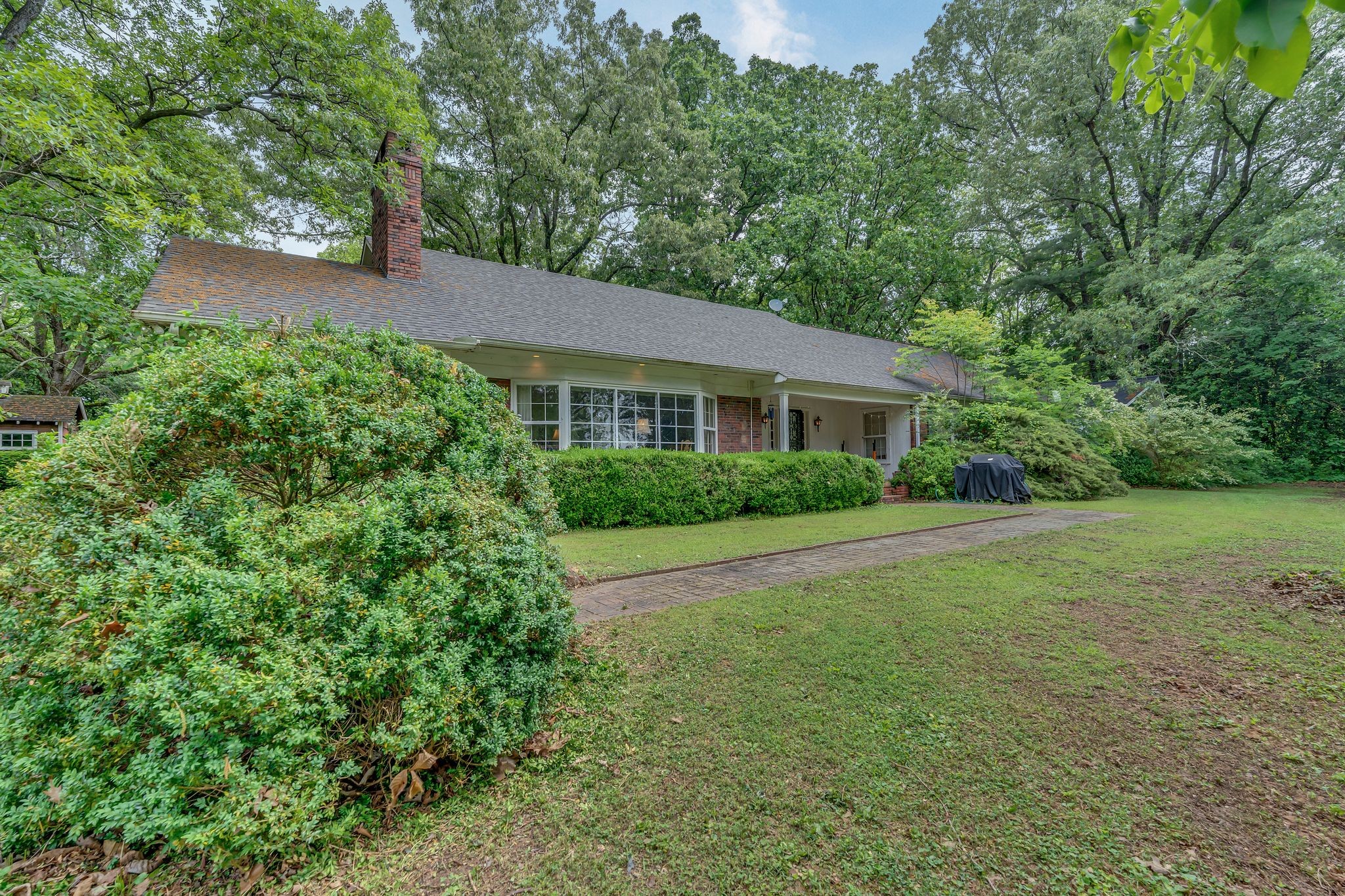 240 Dogwood Dr