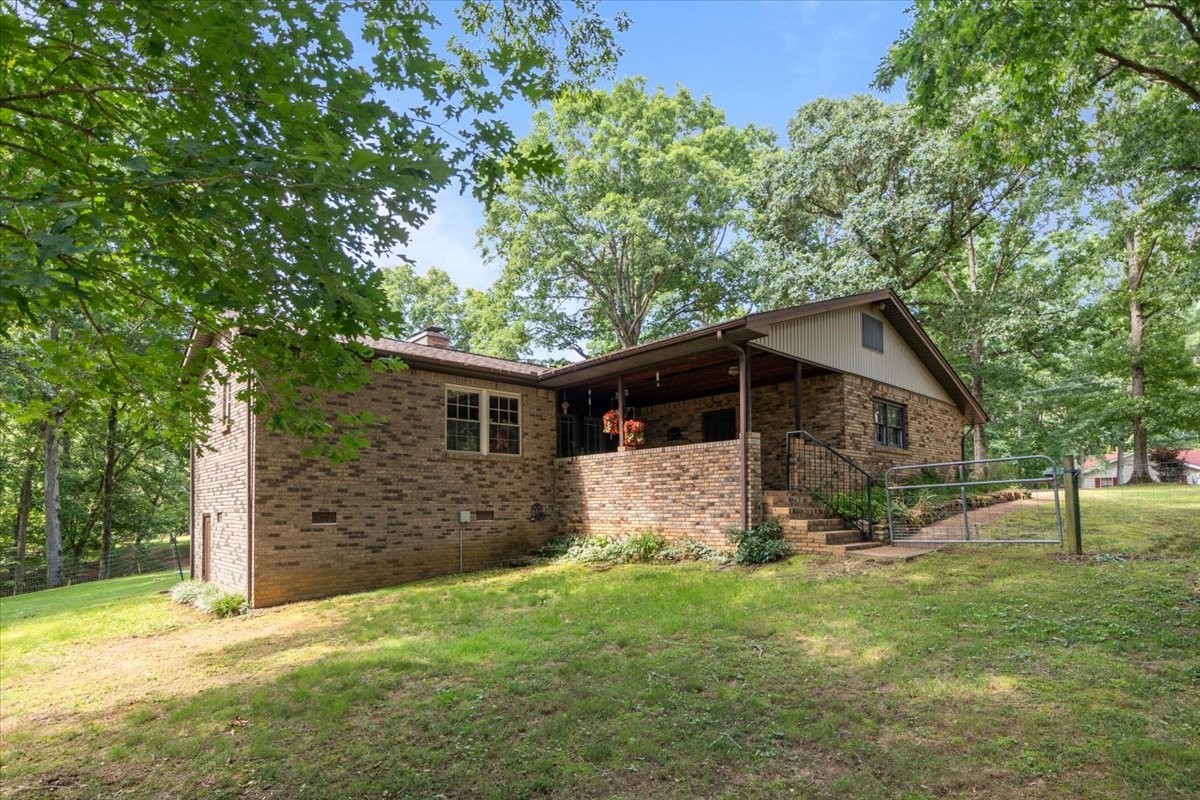 4552 Elkins Dr