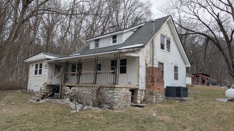 215 Robertson Ln Castalian Springs TN 37031