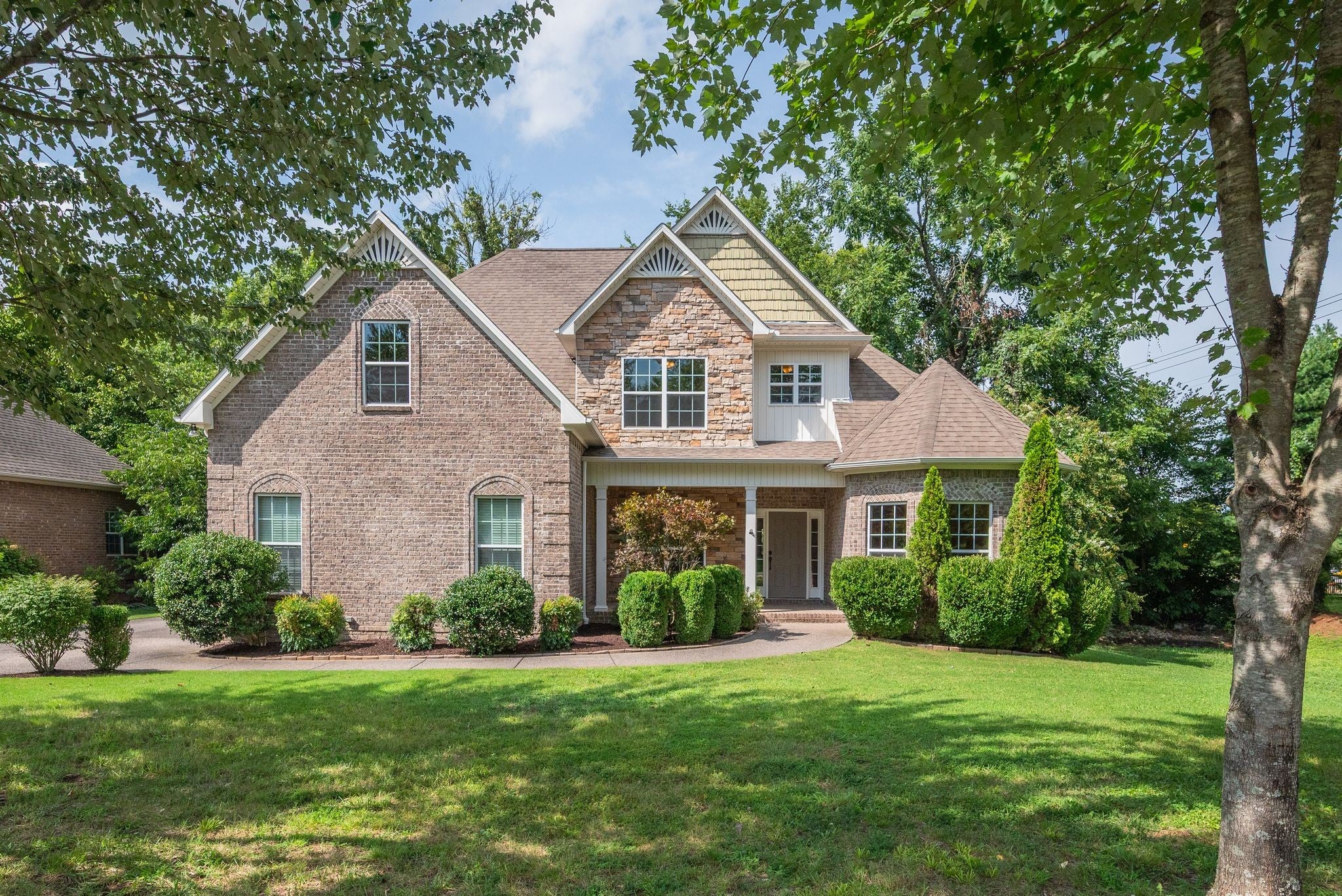 1000 Glessner Dr