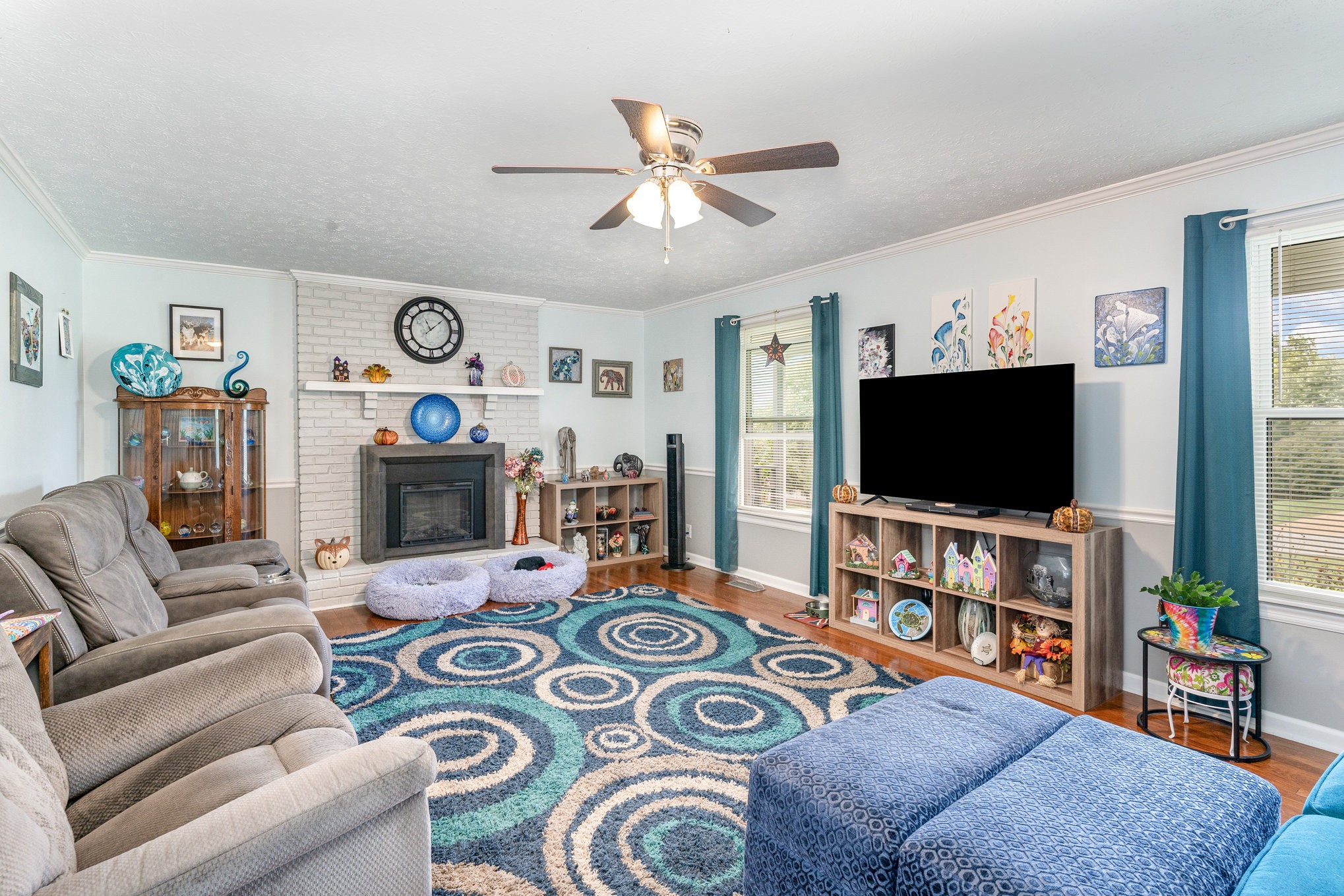 1130 Adam Dr