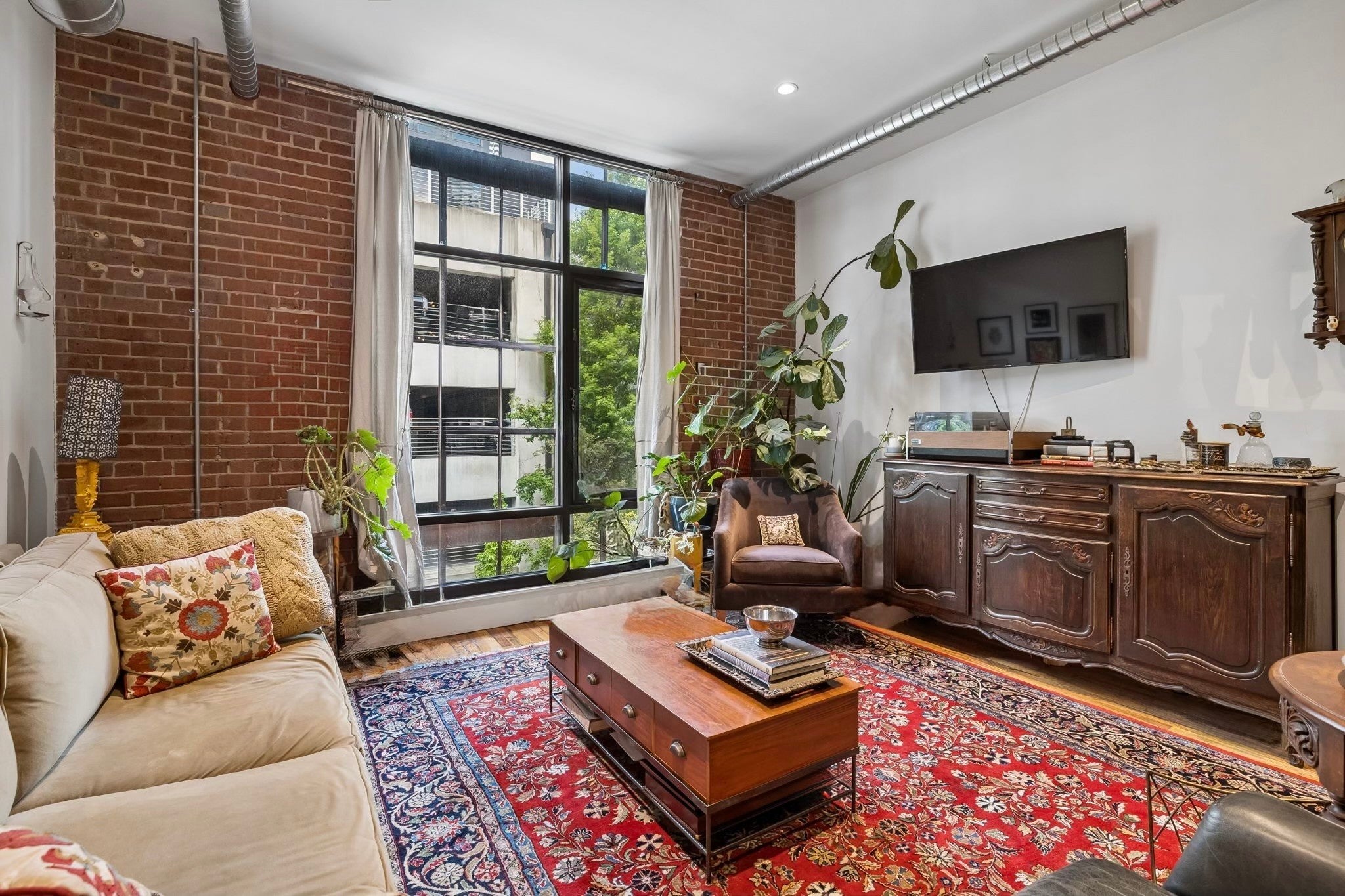 1-bed listing at 704 Taylor St 202, Nashville