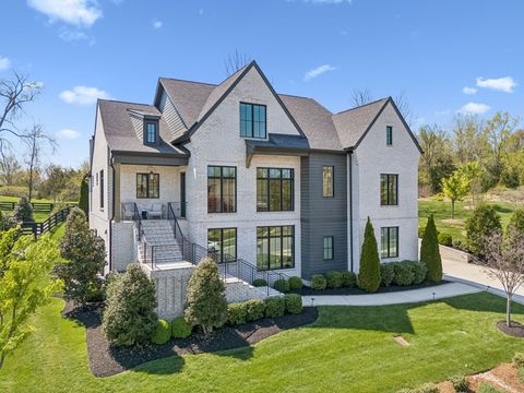 7066 Lanceleaf Dr College Grove TN 37046