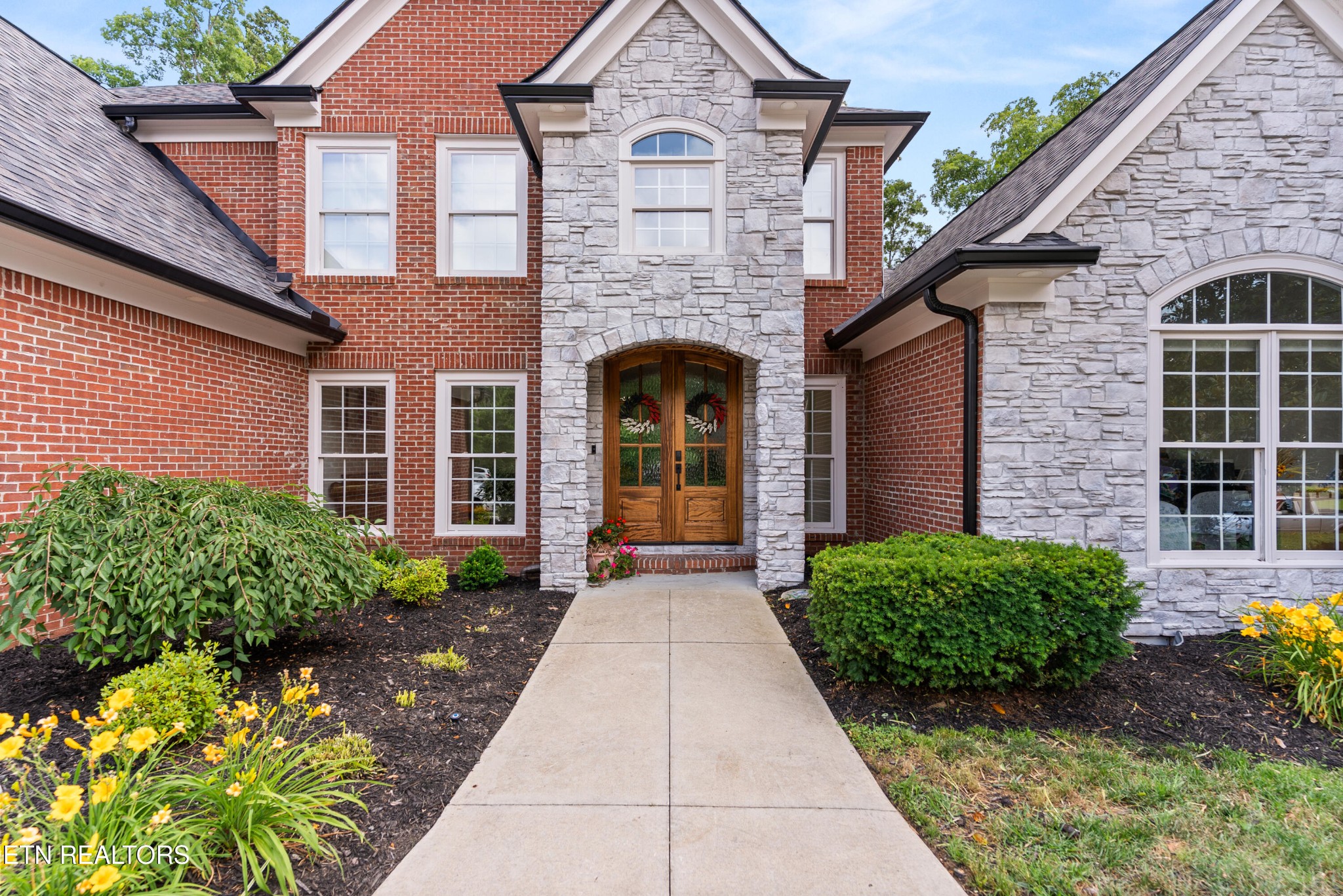 2808 Surfside Shores Lane
