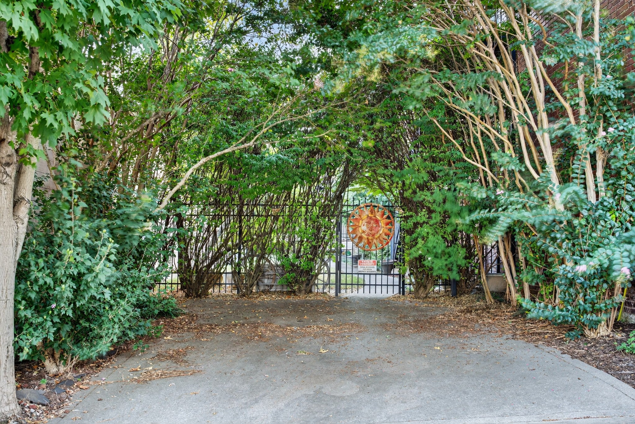 109 7th Ave E