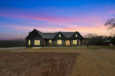 2362 Darks Mill Rd Columbia TN 38401