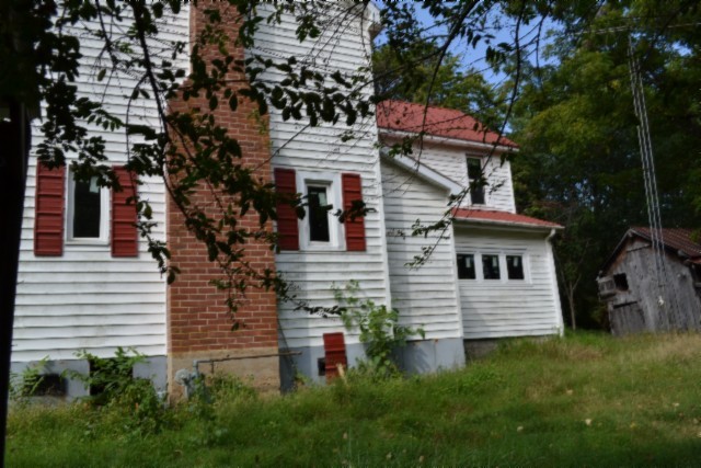 1046 Livingston Hwy