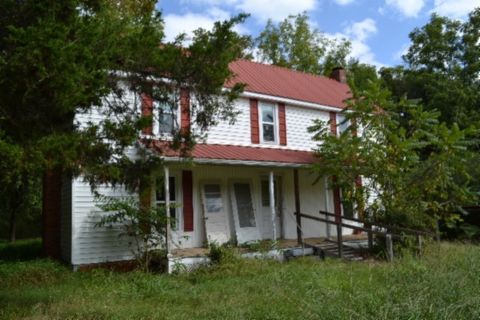 1046 Livingston Hwy Byrdstown TN 38549
