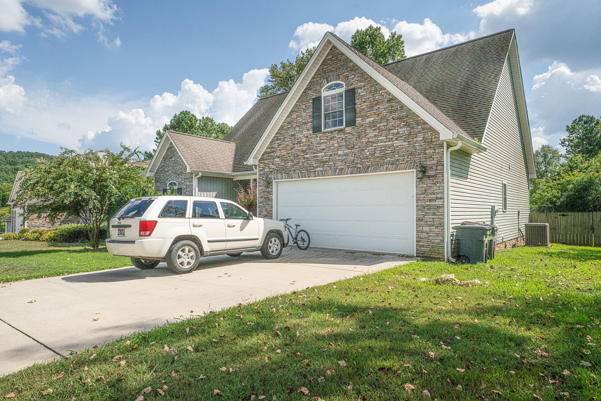 256 Thoroughbred Dr NW