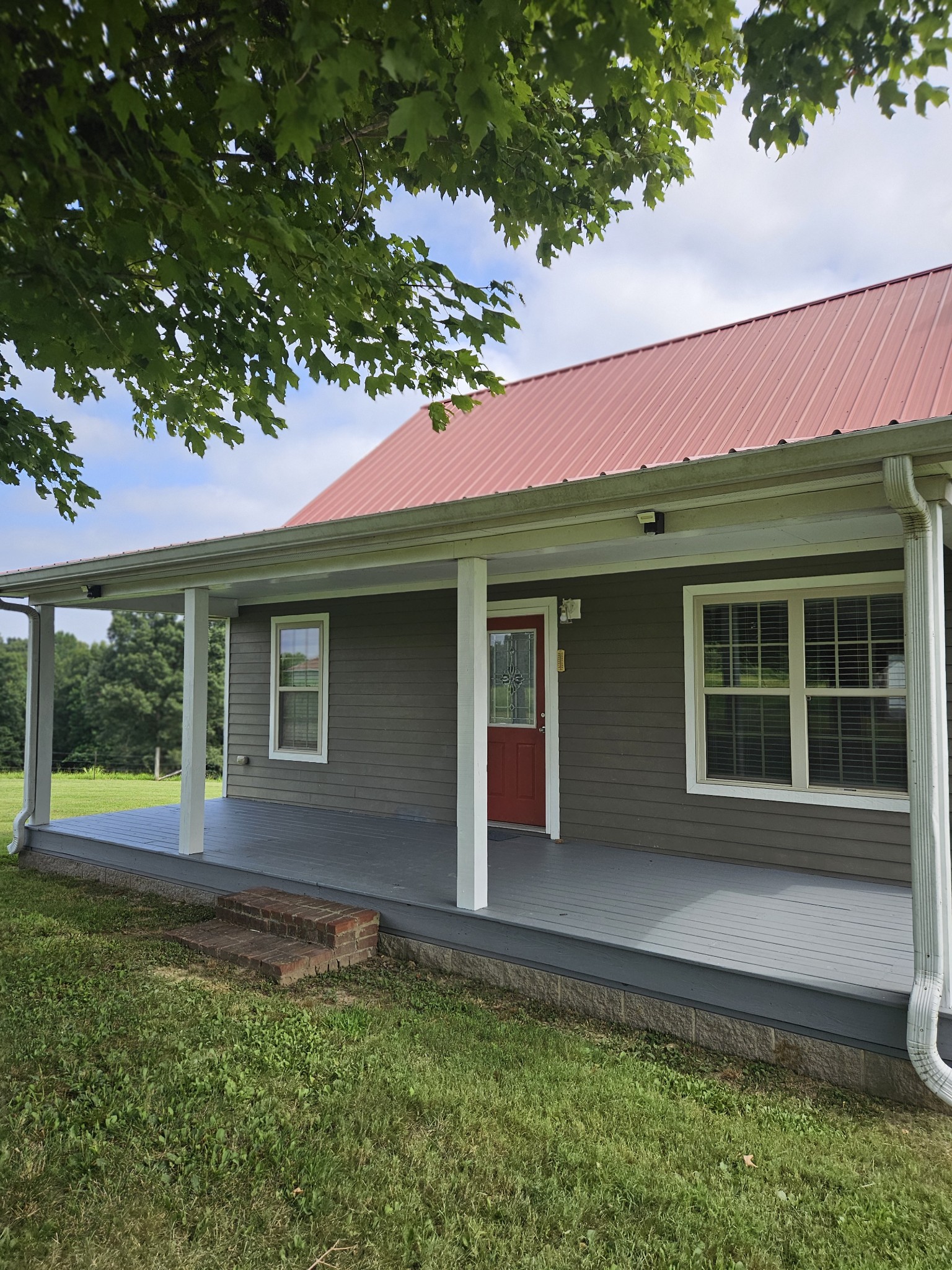 412 Hawkins Rd
