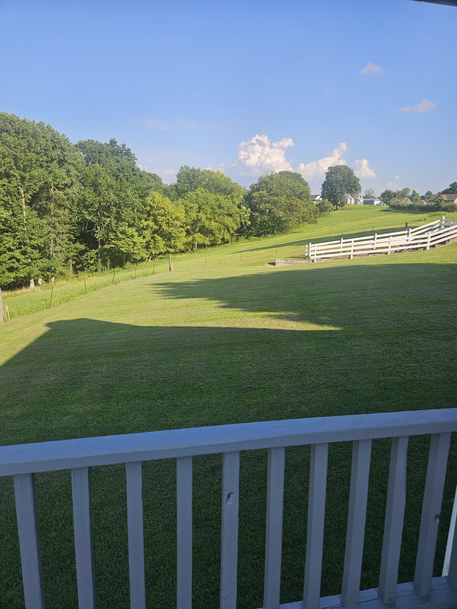 412 Hawkins Rd