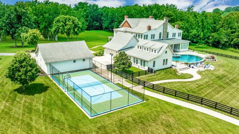 4810 Scenic Oaks Ln Thompsons Station TN 37179