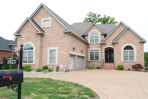 1023 Somerset Downs Blvd Hendersonville TN 37075