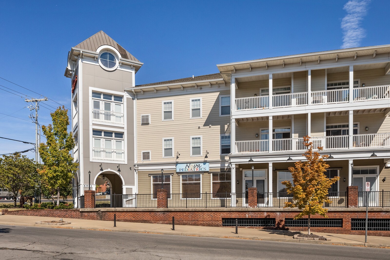 Nashville, Tennessee 37211, United States, 3 Bedrooms Bedrooms, ,2 BathroomsBathrooms,Residential,Active,255010