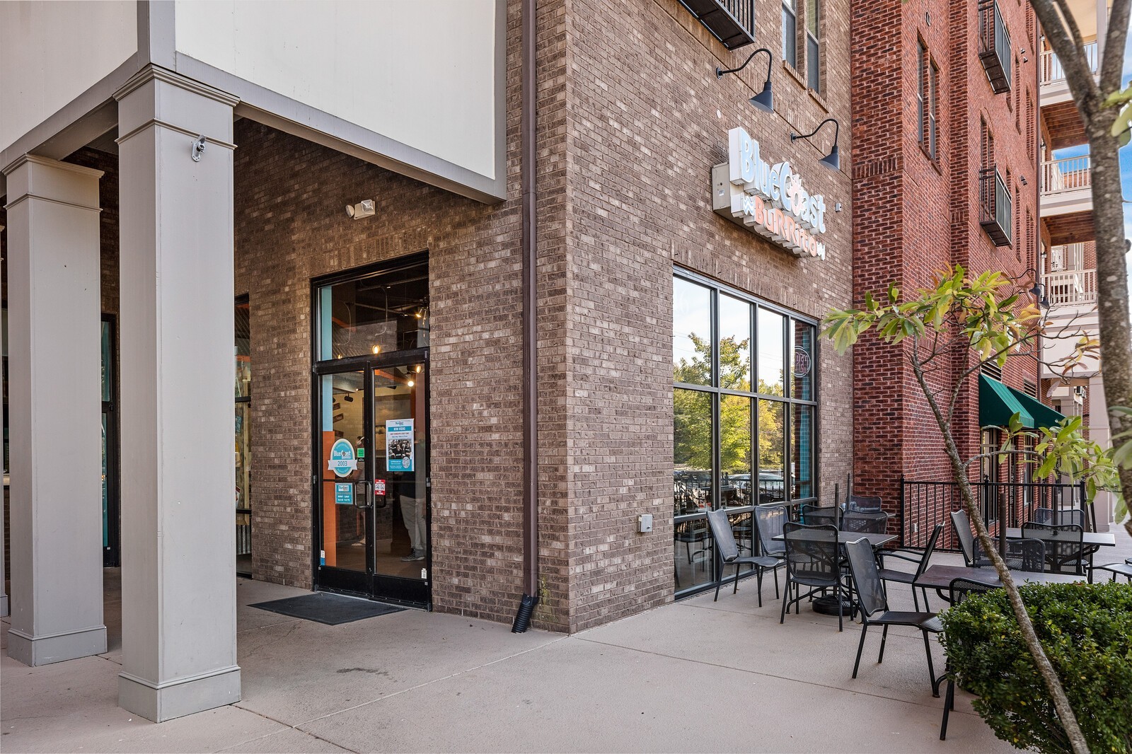 Nashville, Tennessee 37211, United States, 3 Bedrooms Bedrooms, ,2 BathroomsBathrooms,Residential,Active,255010