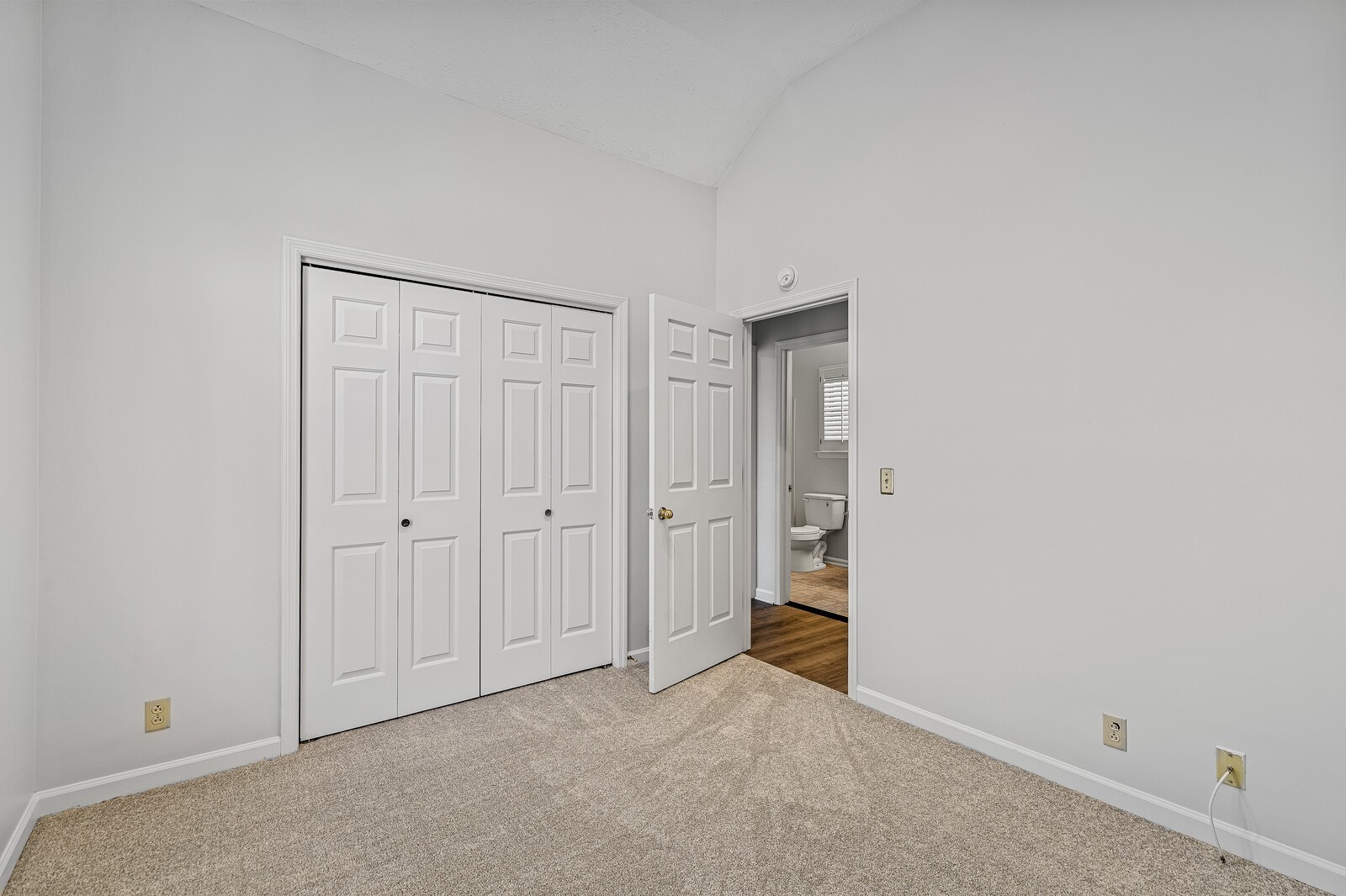 Nashville, Tennessee 37211, United States, 3 Bedrooms Bedrooms, ,2 BathroomsBathrooms,Residential,Active,255010