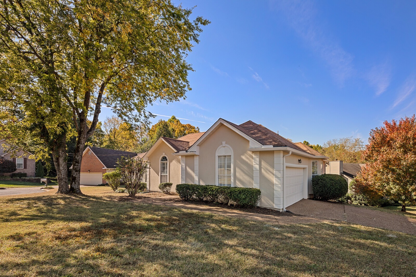 Nashville, Tennessee 37211, United States, 3 Bedrooms Bedrooms, ,2 BathroomsBathrooms,Residential,Active,255010