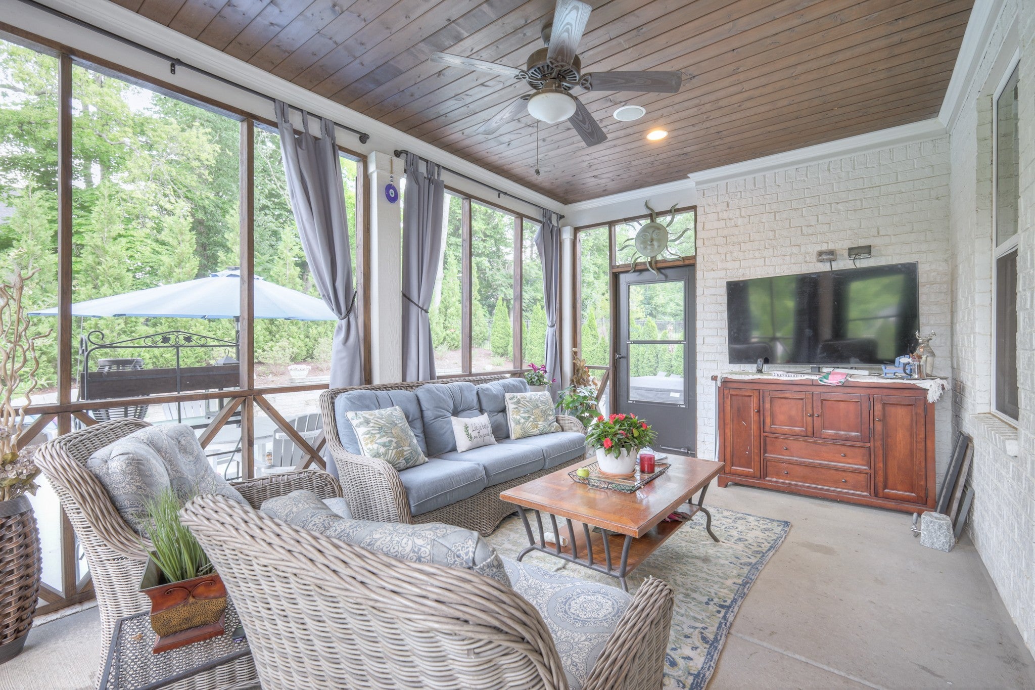 2600 Bramblewood Ln