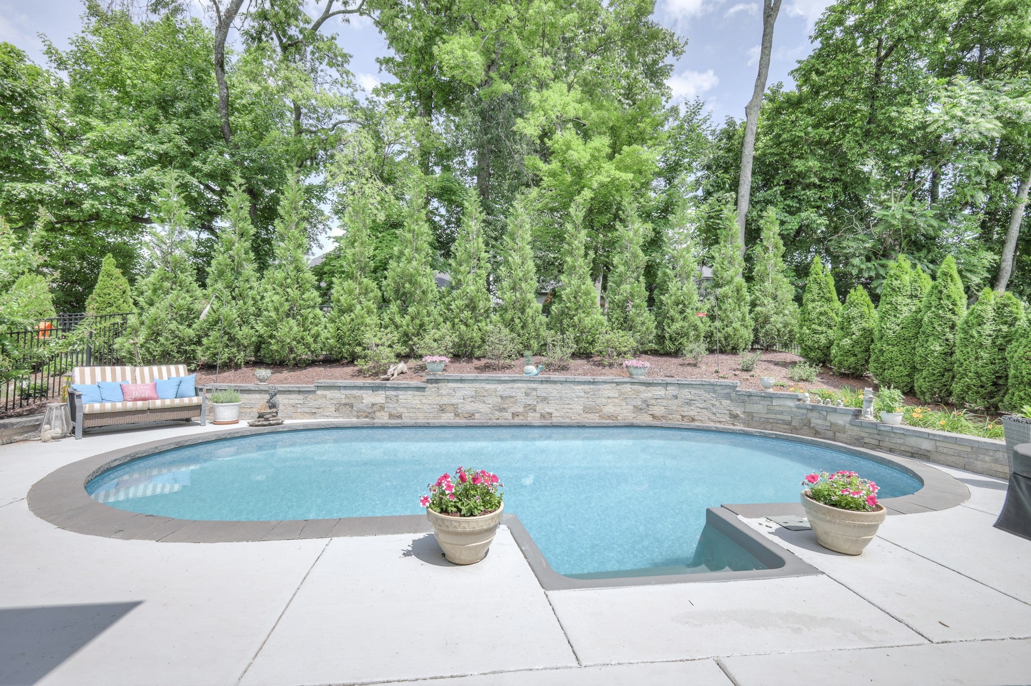 2600 Bramblewood Ln