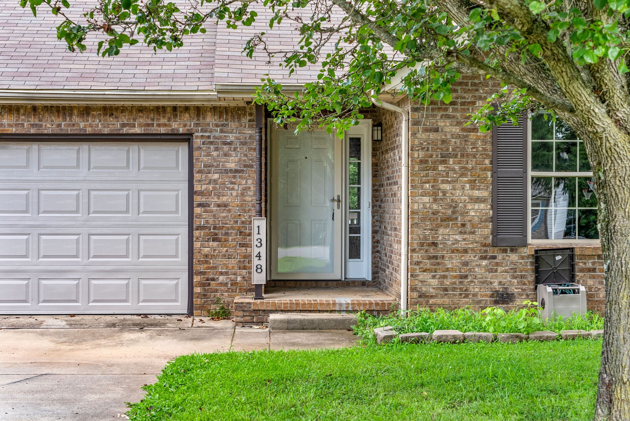 1348 Chucker Dr