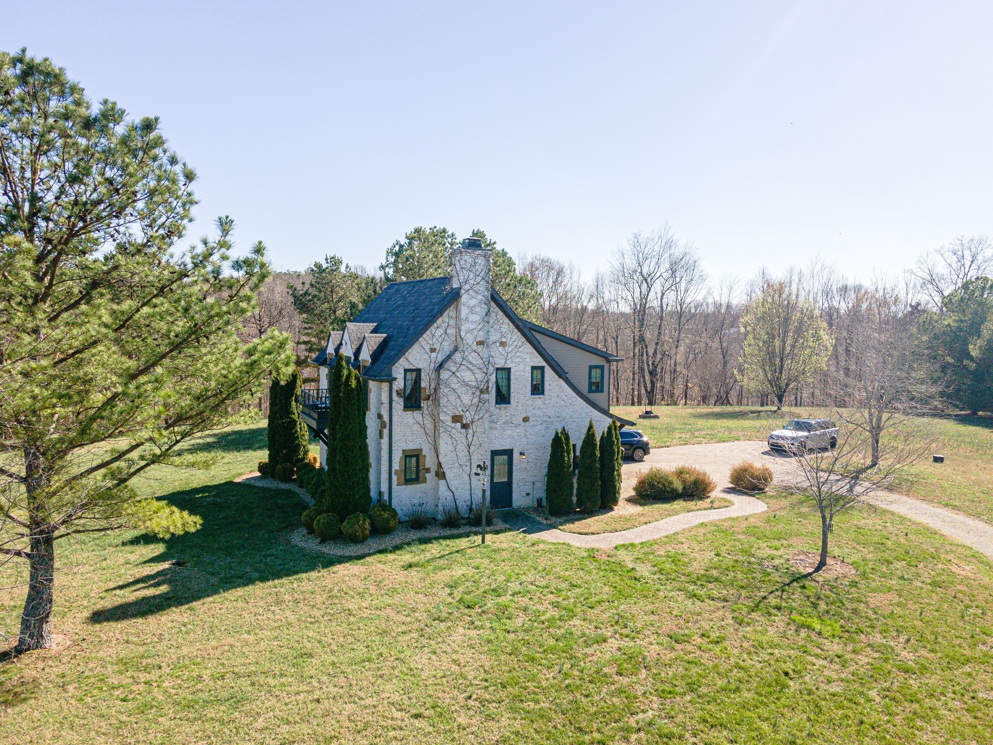 5009 Lone Oak Private Trail