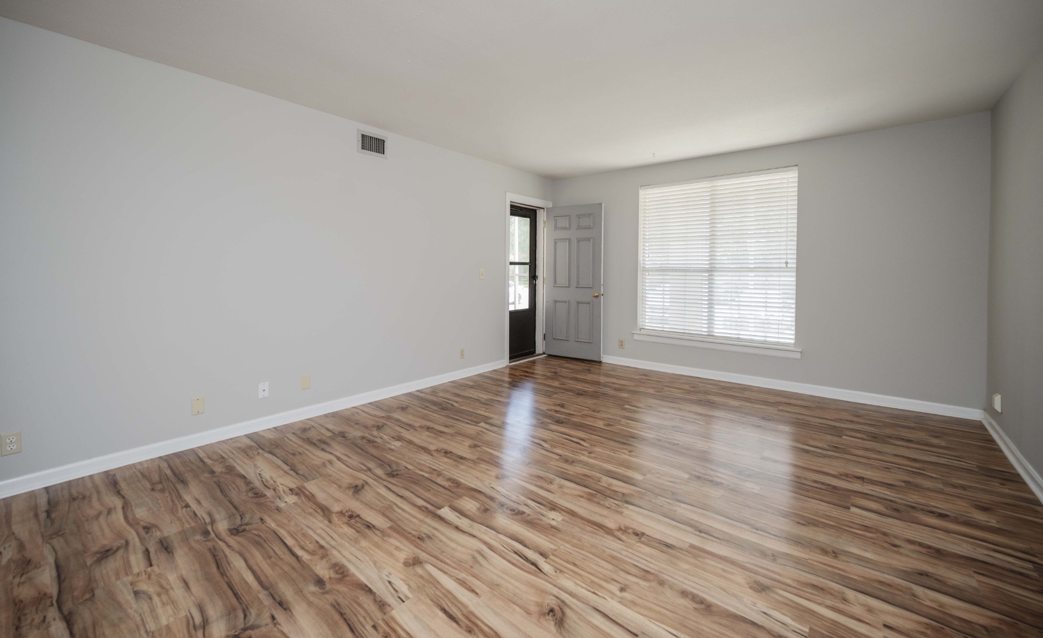 1280 Middle Tennessee Blvd D2