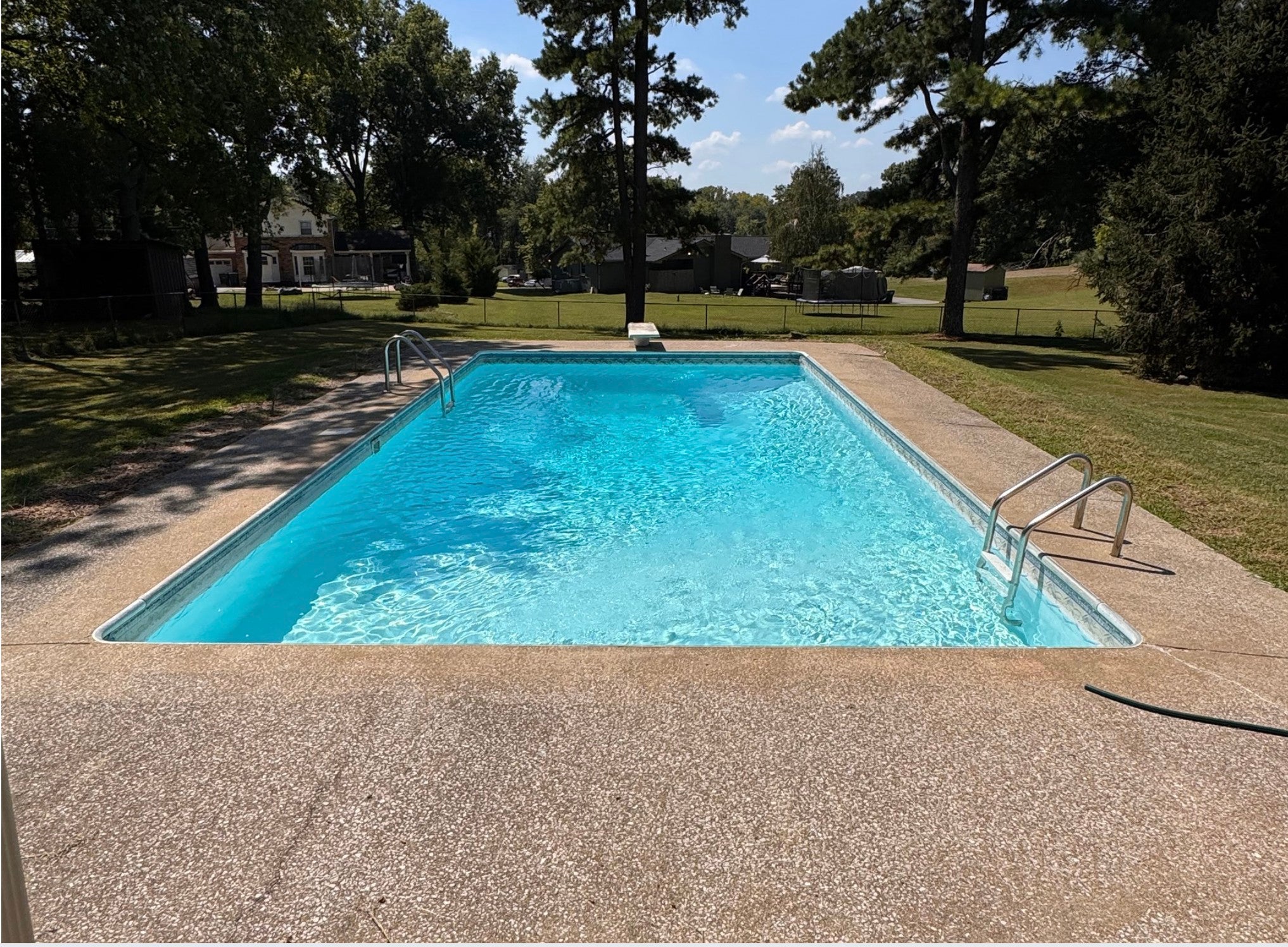 215 River Dr