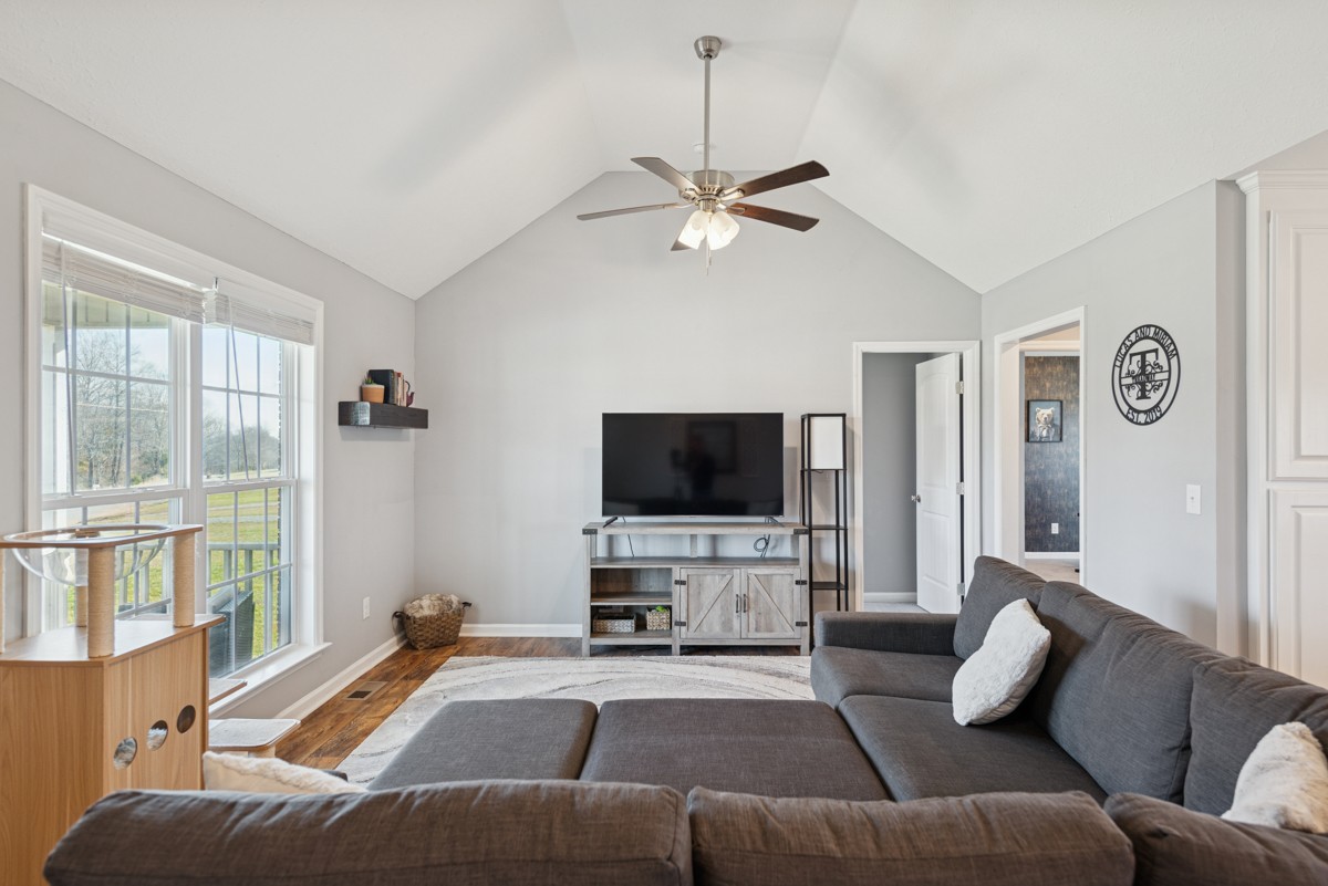 4915 Little Dry Creek Rd