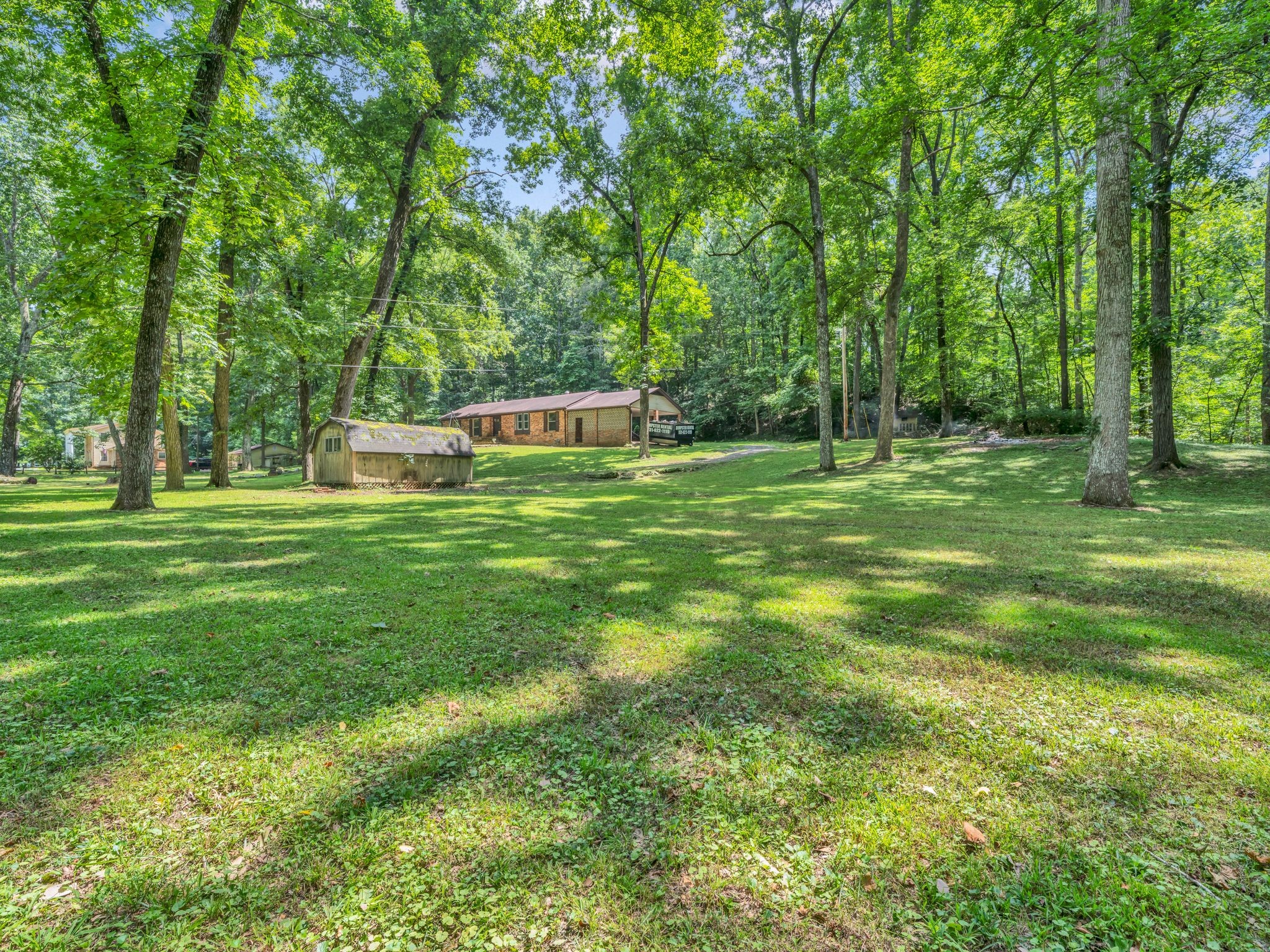 90 Oak Hollow Dr