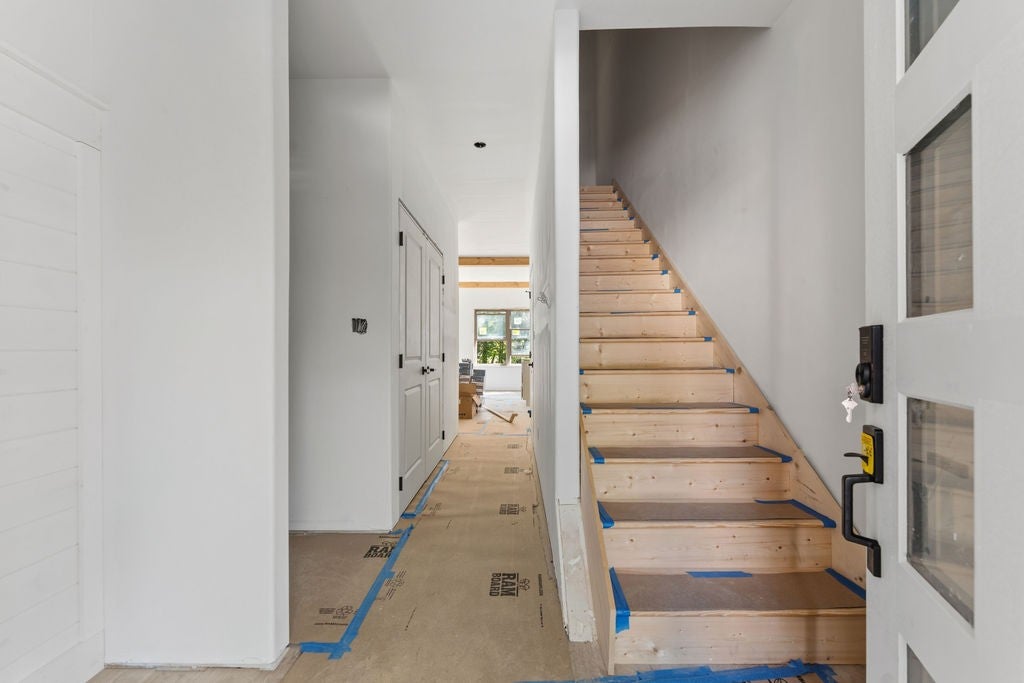 812 Powdermill Road 2