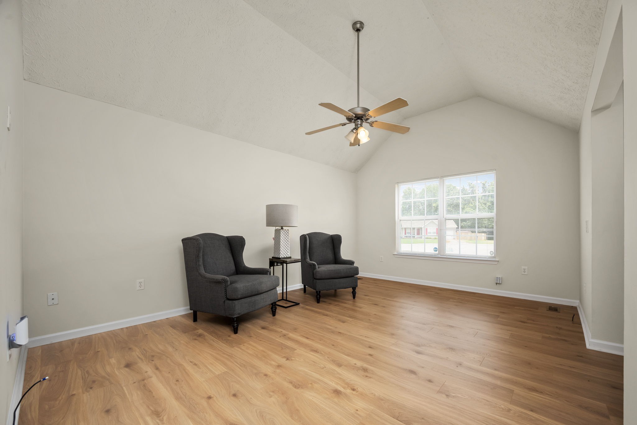 225 Callender Ct