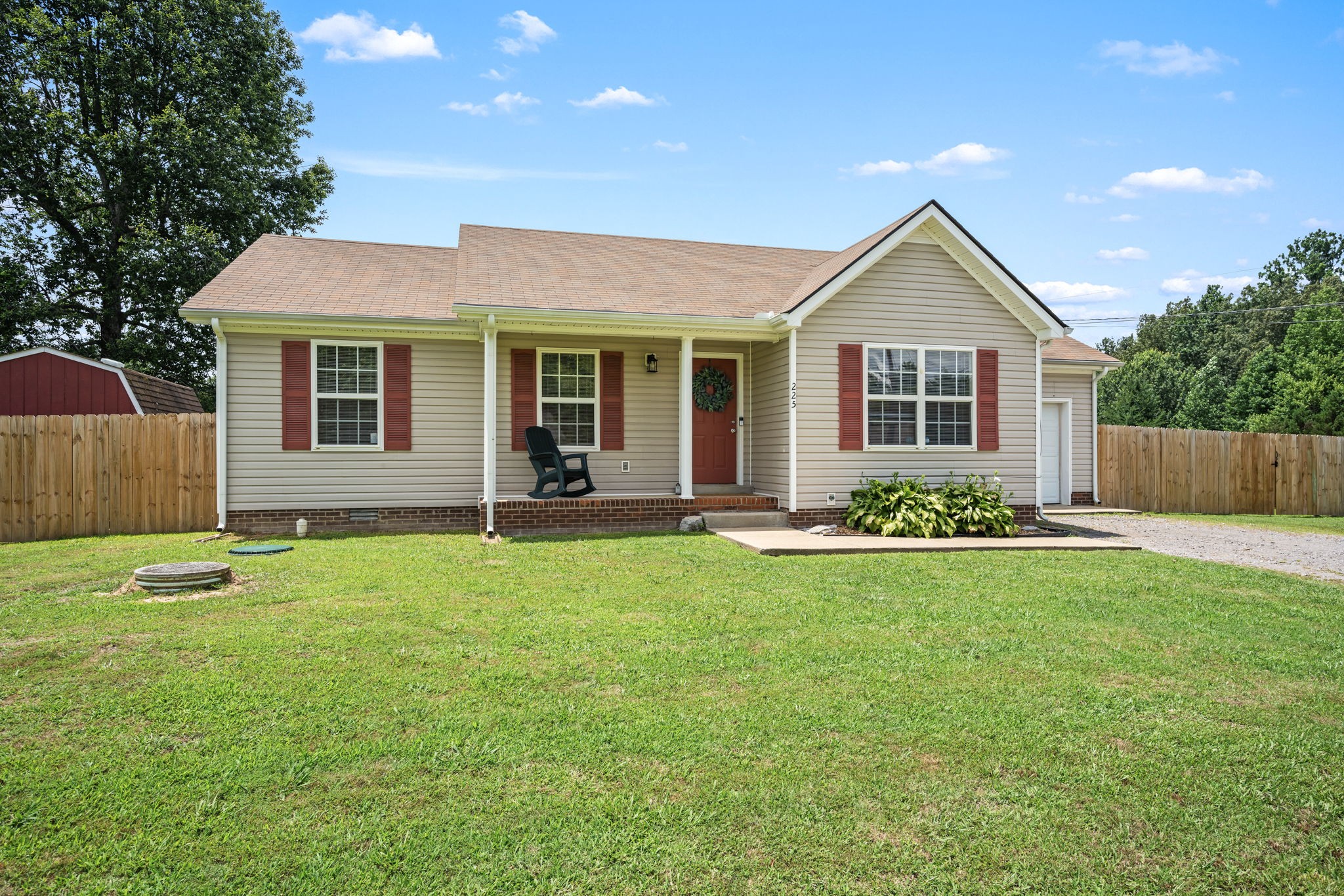 225 Callender Ct