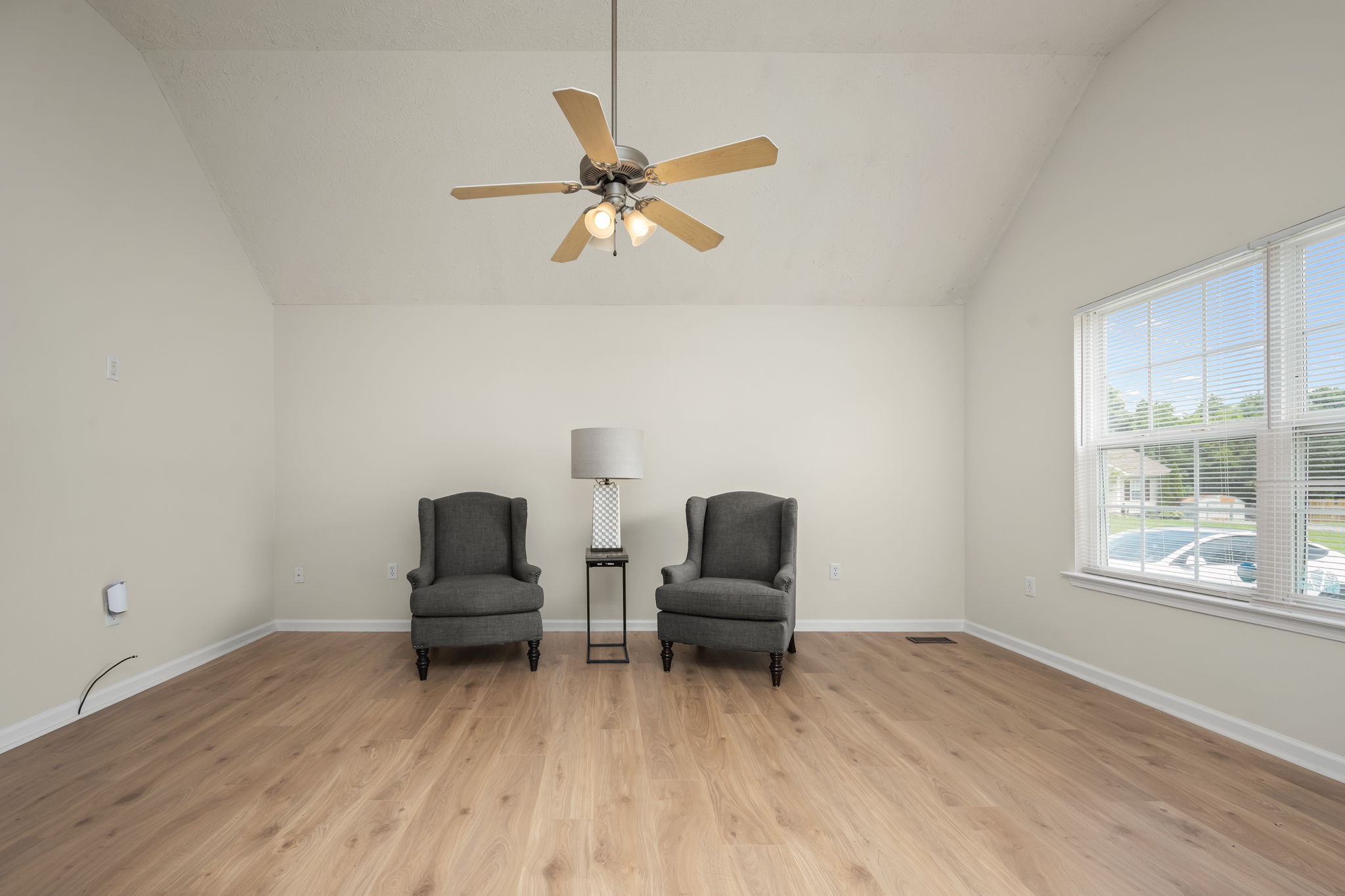 225 Callender Ct