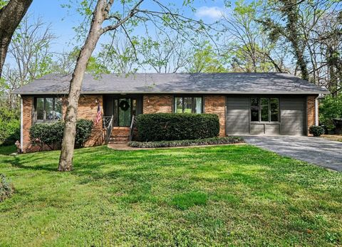 1112 Hiwassee Dr Columbia TN 38401