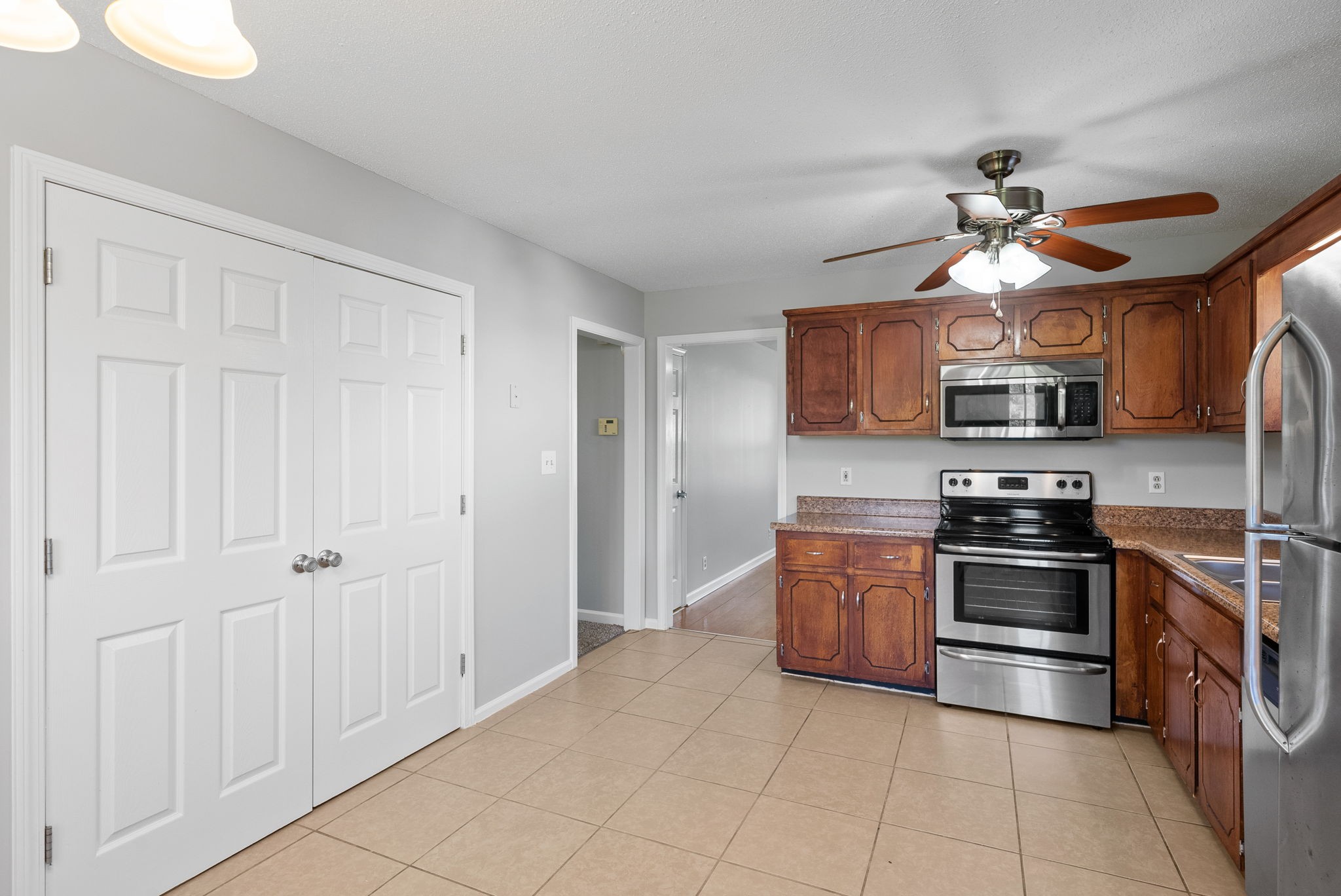 Oak Grove, Kentucky 42262, United States, 3 Bedrooms Bedrooms, ,2 BathroomsBathrooms,Residential,Active,139008
