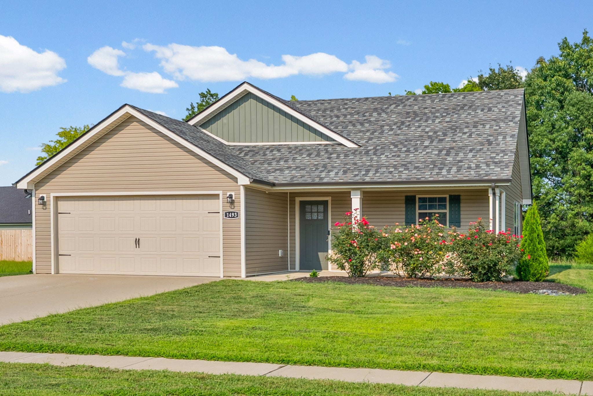 1493 Fredrick Dr