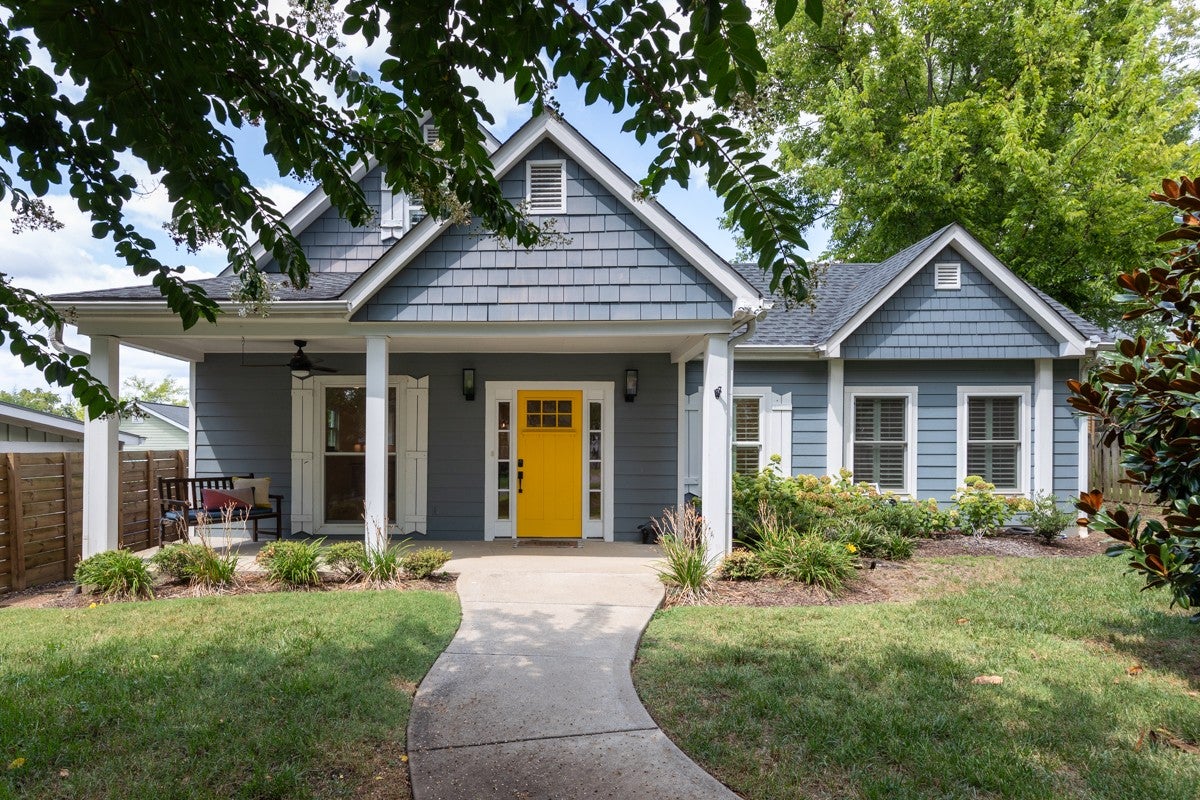 4.0-bed rental at 5100 Nevada Ave