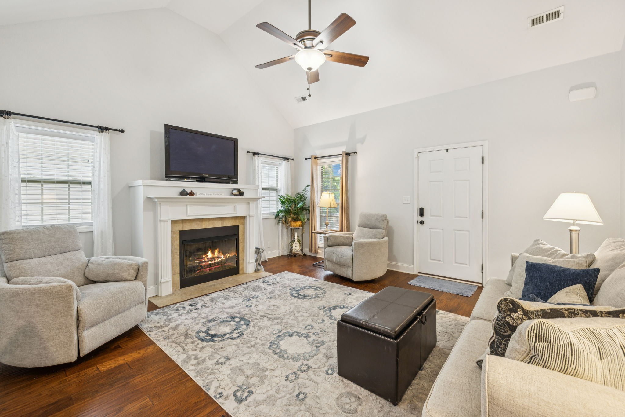 188 Whitman Aly