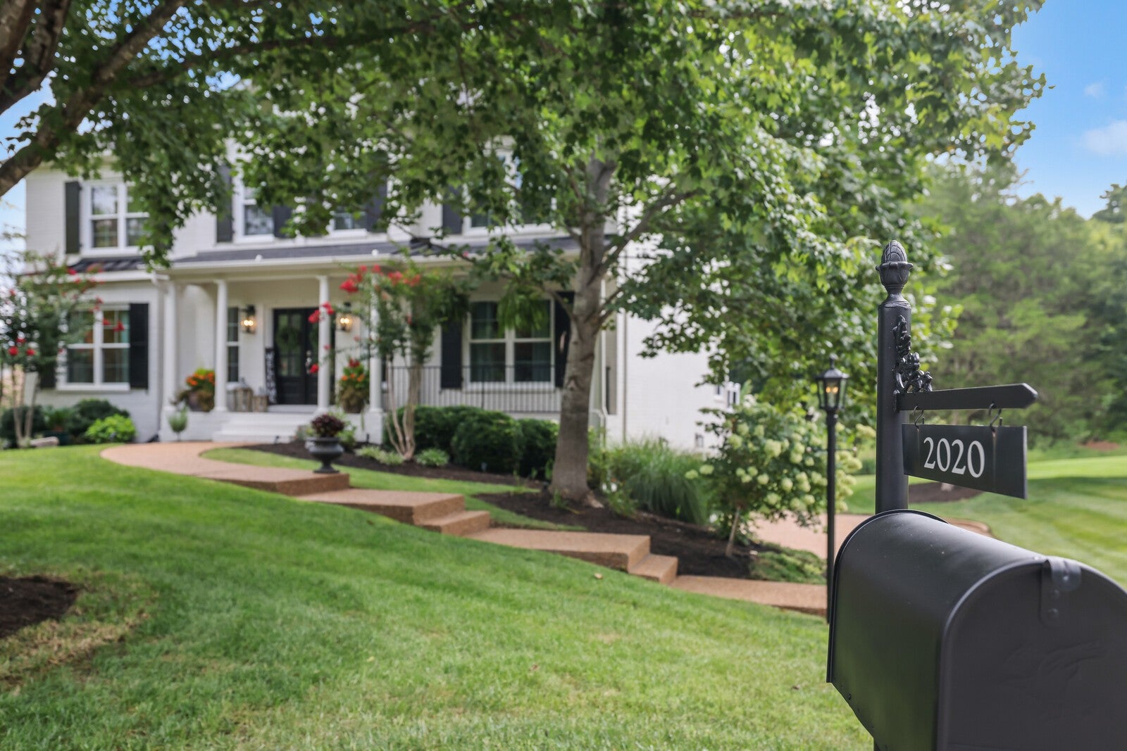 2020 Valley Brook Dr, Brentwood TN 37027 5-bed home, photo 5 of 60