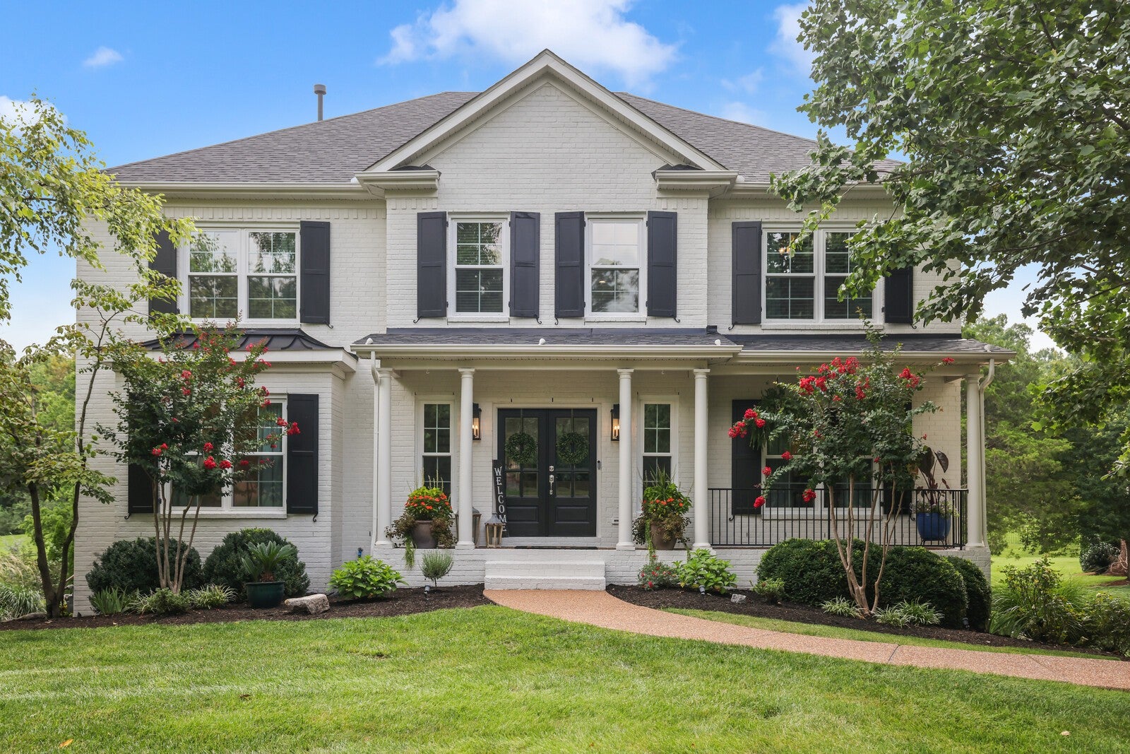 2020 Valley Brook Dr, Brentwood TN 37027 5-bed home, photo 2 of 60