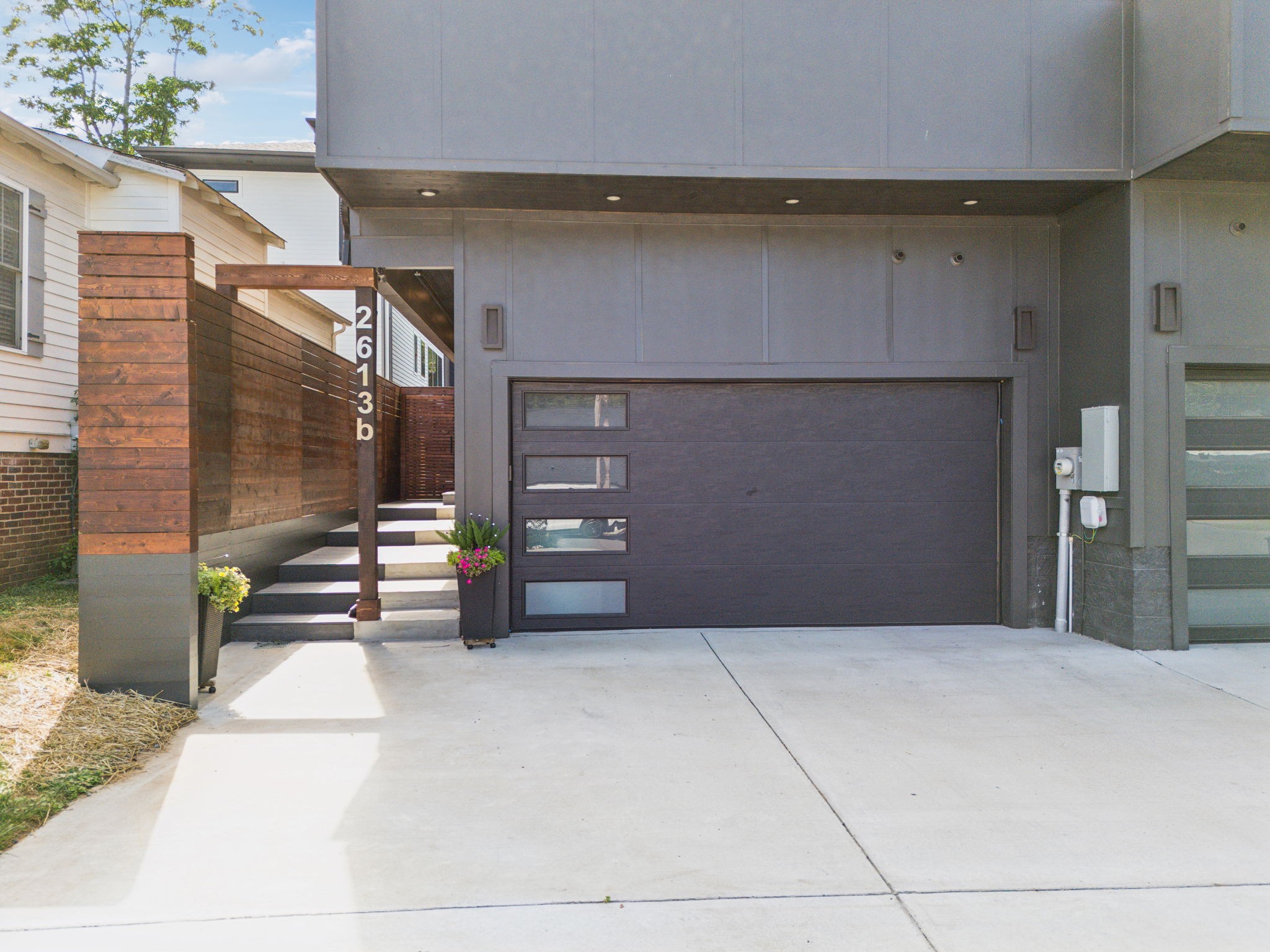 2613B W Kirkwood Ave