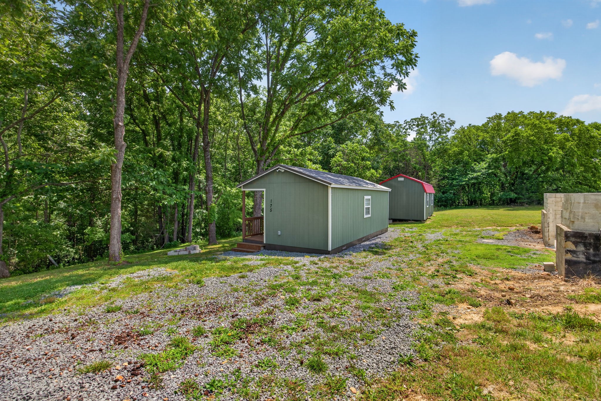 175 Harris Ln