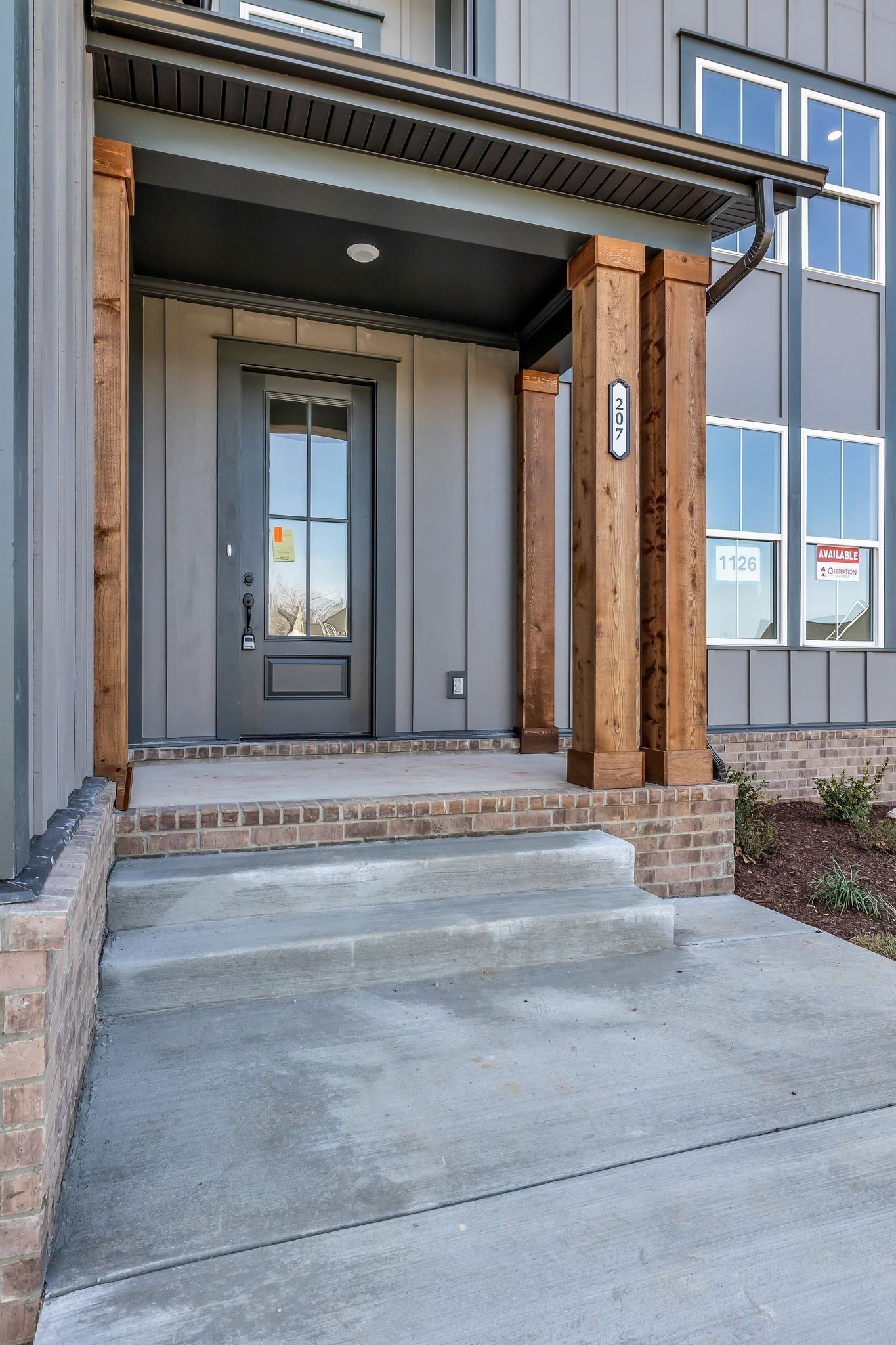 207 Phillips Bend
