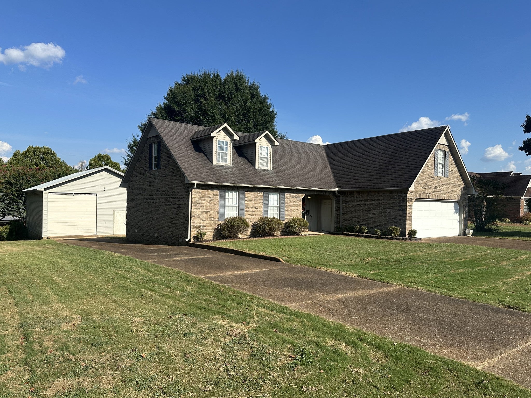 94 New Renfroe St